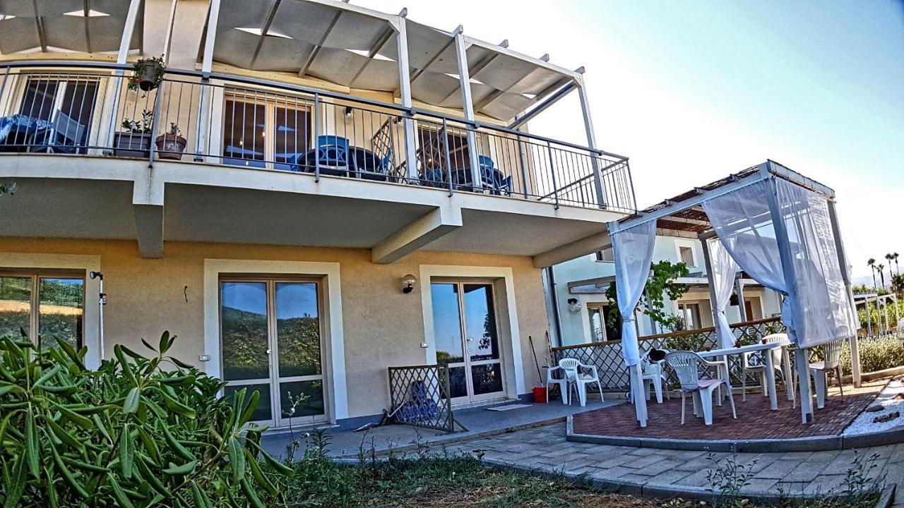 Asinaro Residence - Fronte Mare Calabernardo Zewnętrze zdjęcie